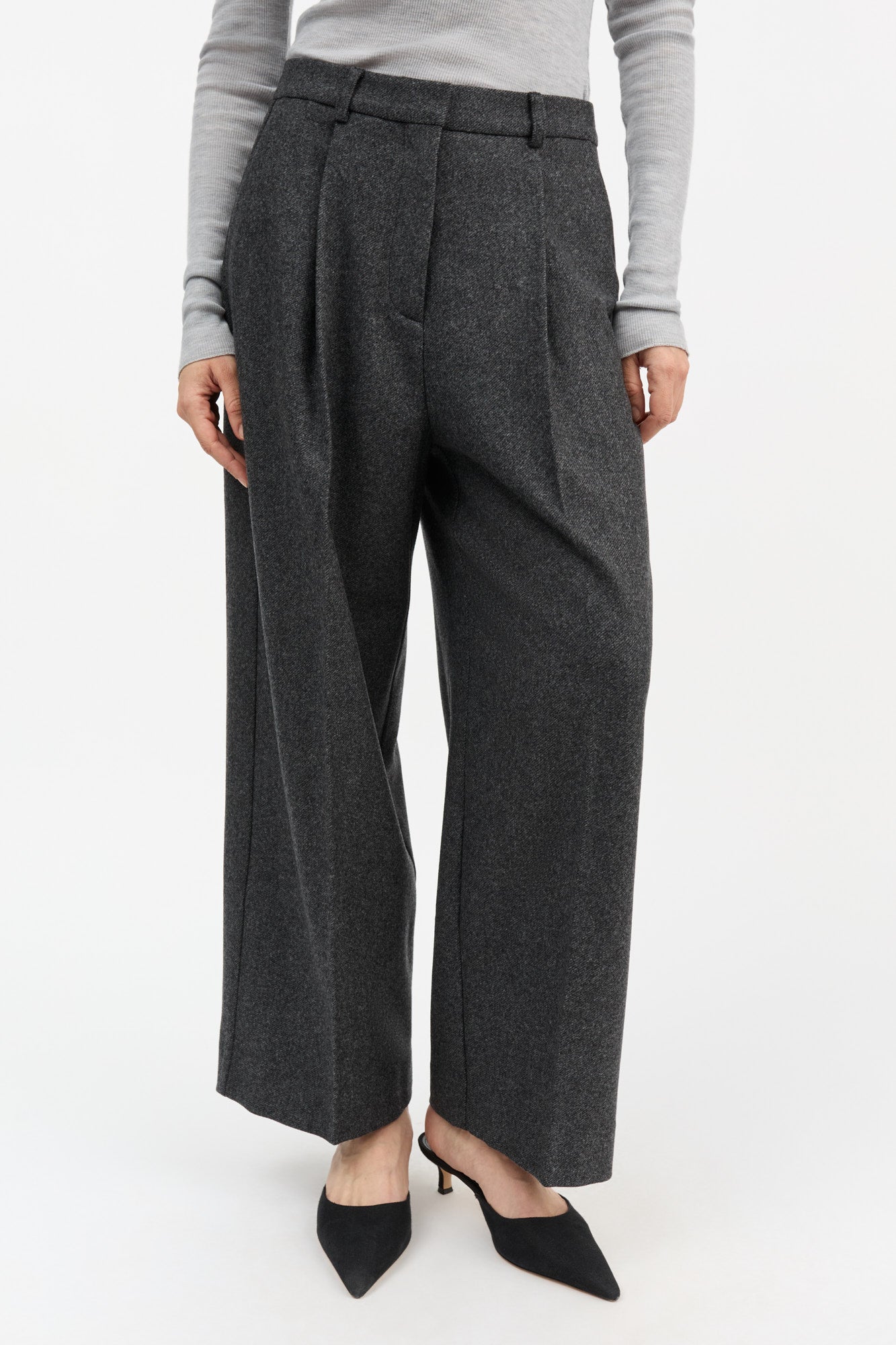 Skall Studio Bob trousers Trousers Dark grey