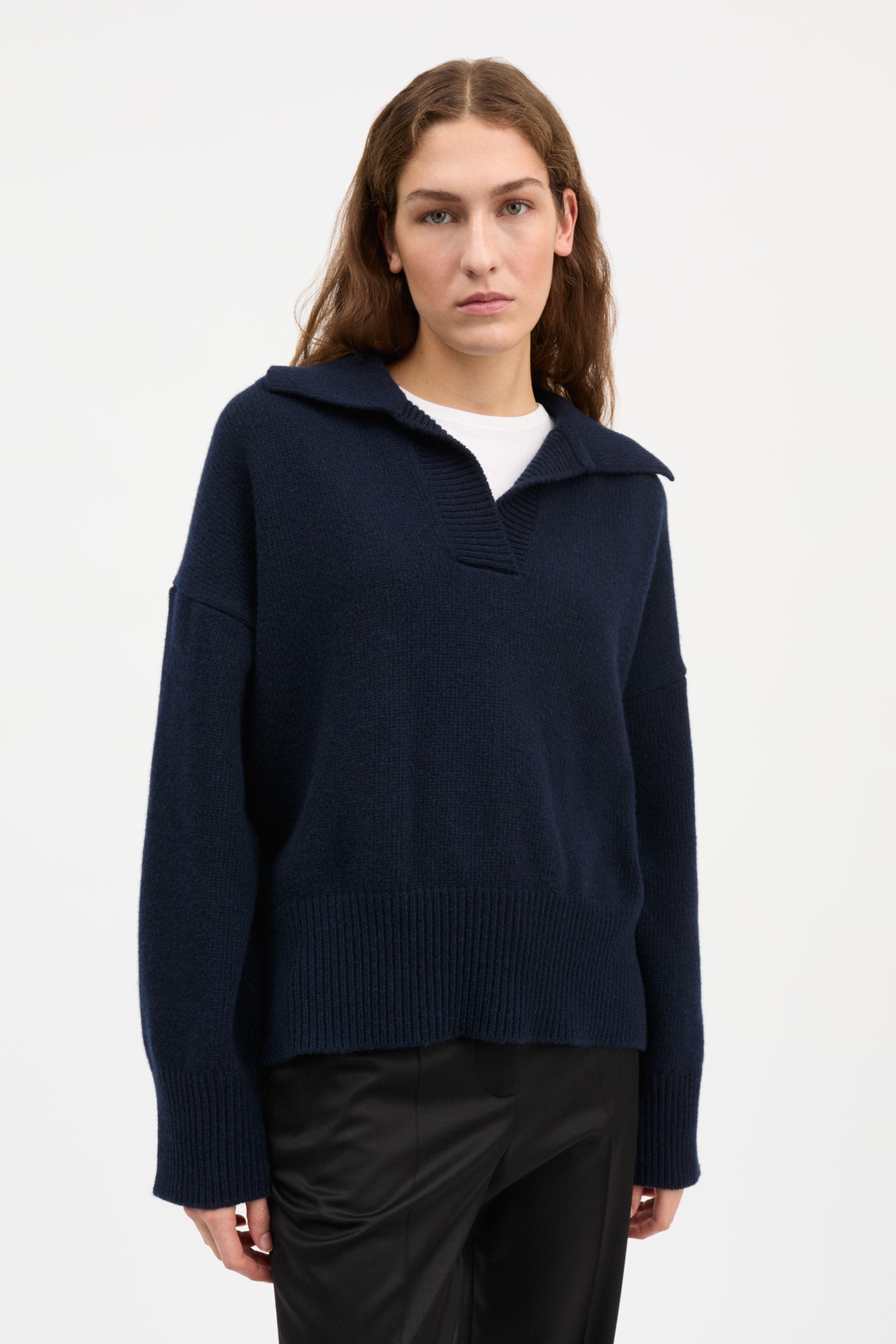 Skall Studio Dean V-neck jumper Jumper Navy