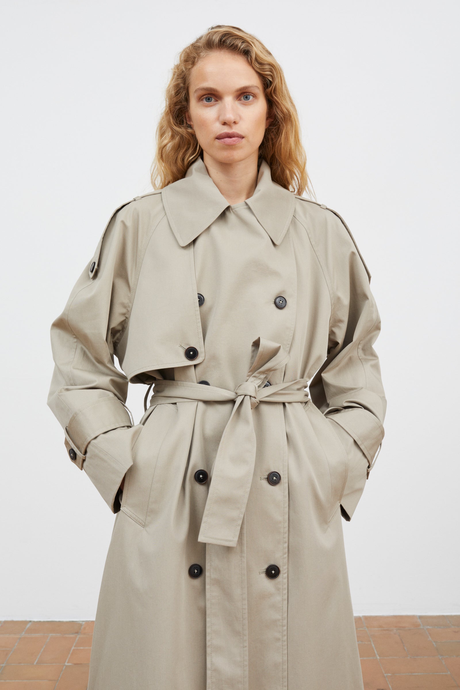 Skall Studio Mahsa trenchcoat Coat Stone moss