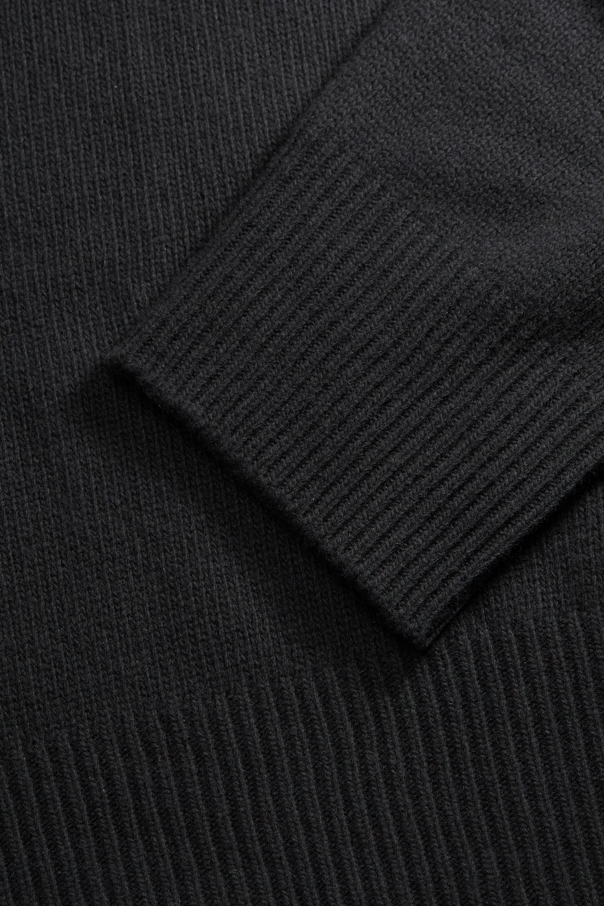 Skall Studio Silene t-neck Turtleneck Black