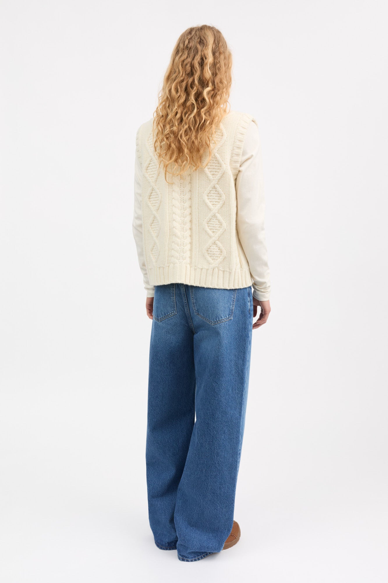 Skall Studio White sun vest Vest Ecru